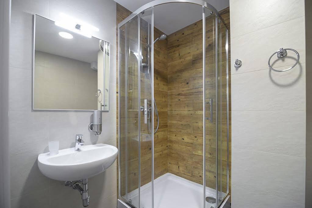 Favor Sport Hotel Kiew Exterior foto