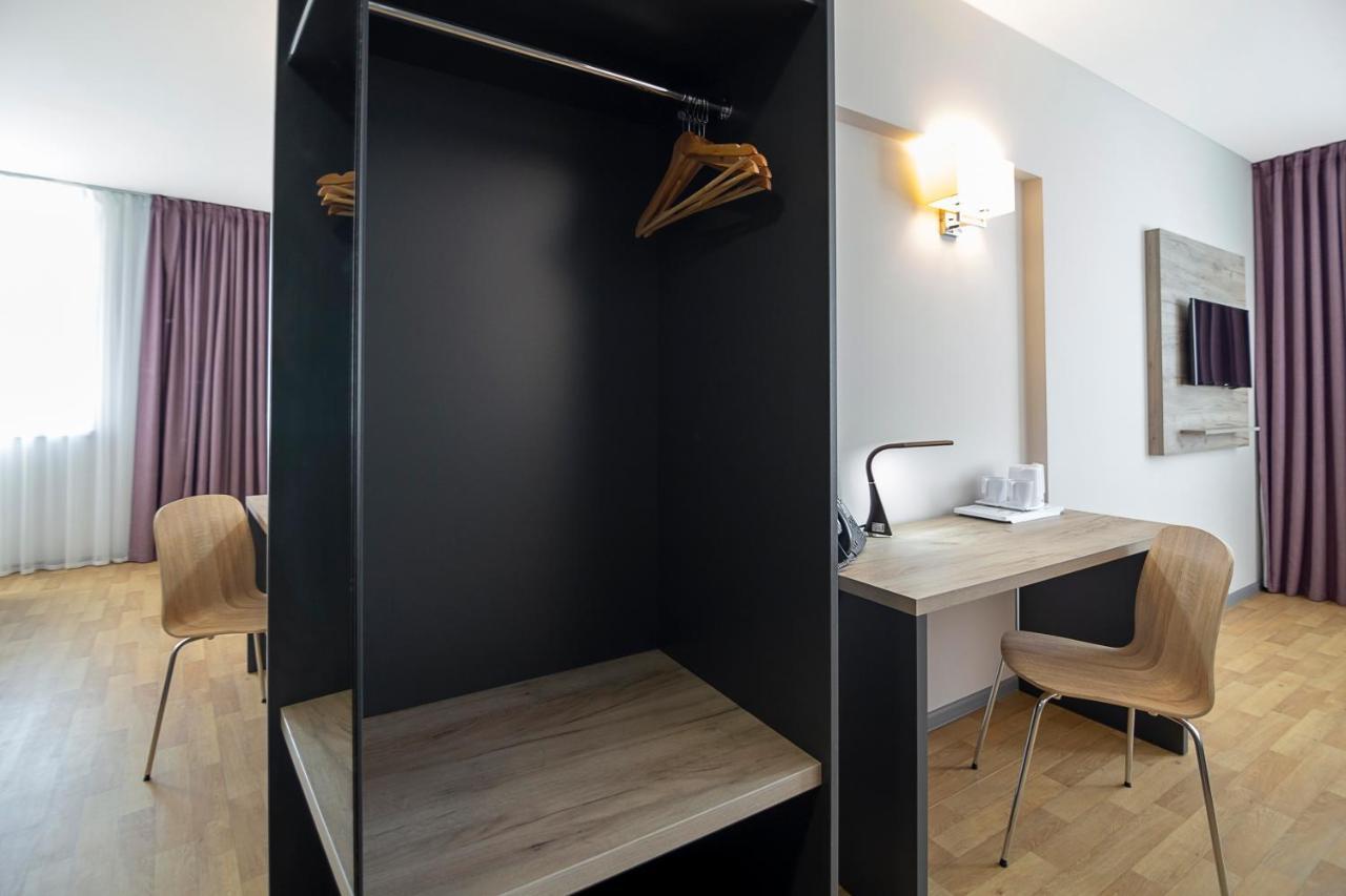 Favor Sport Hotel Kiew Exterior foto