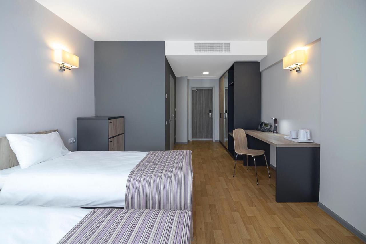 Favor Sport Hotel Kiew Exterior foto
