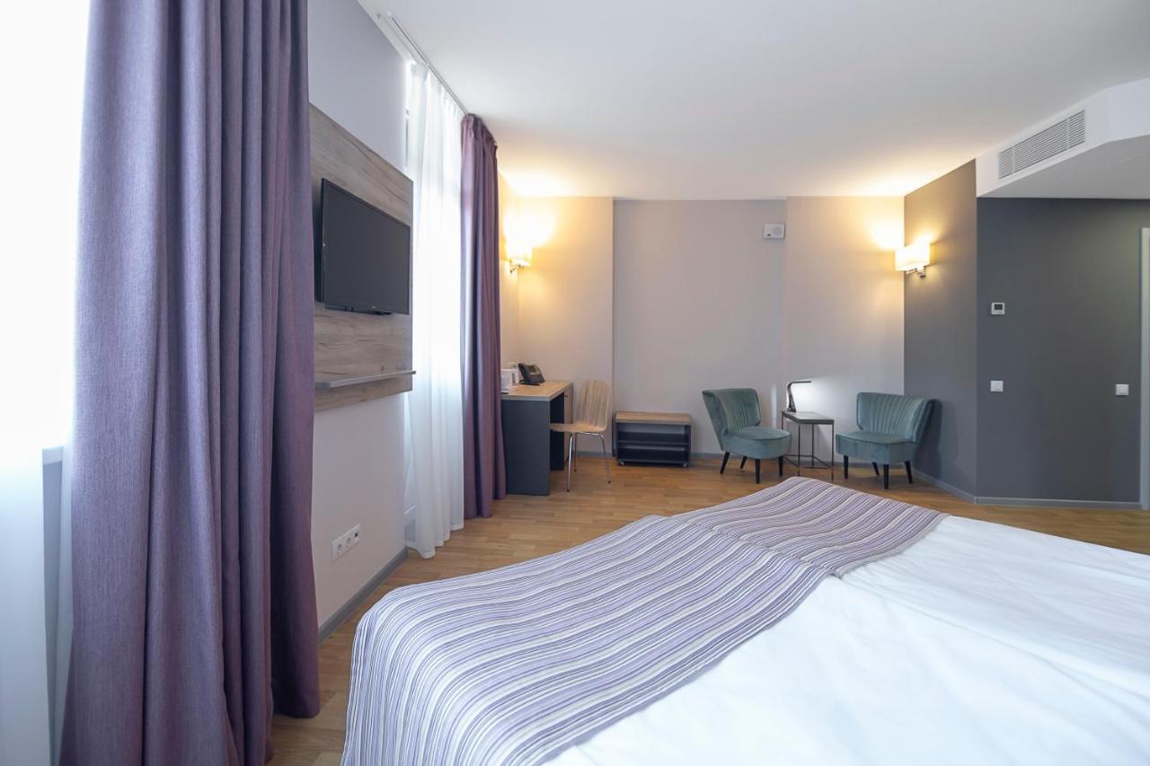 Favor Sport Hotel Kiew Exterior foto